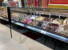 Eiscreme Display CLASSIC mit 12 Trays, weißem Glas und weißem Corian, Umluft