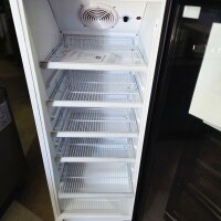 Flaschenkühlschrank 230 Liter B-Ware